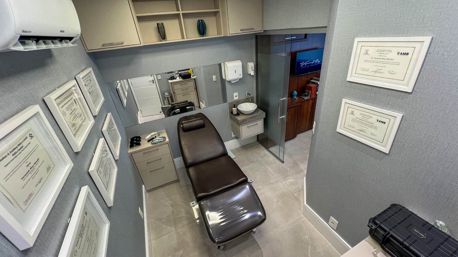 Sala de procedimentos — consultório em São Paulo